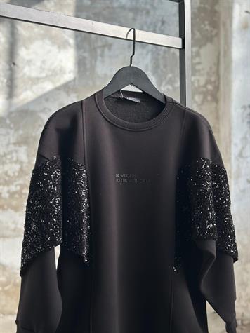 Yazı Baskılı Pul Payet İşçilikli Sweat (Siyah)