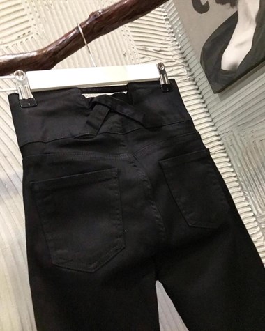 Yüksek Bel Toparlayıcı Korseli Arkası Çapraz Detaylı Likralı Jean (SİYAH)
