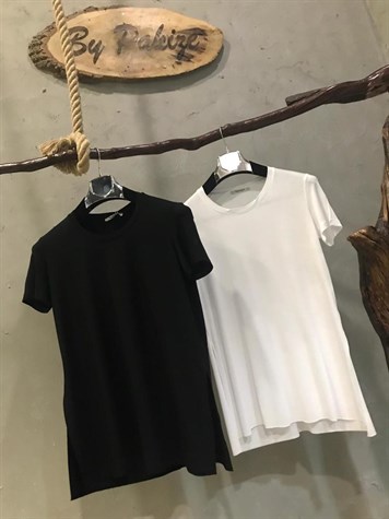 Yuvarlak Yaka Yanı Yırtmaçlı Tshirt (BEYAZ&SİYAH)