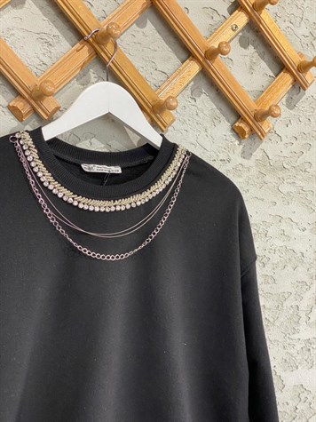 Zirkon Taşlı Zincir Kolyeli Sweat (Siyah)