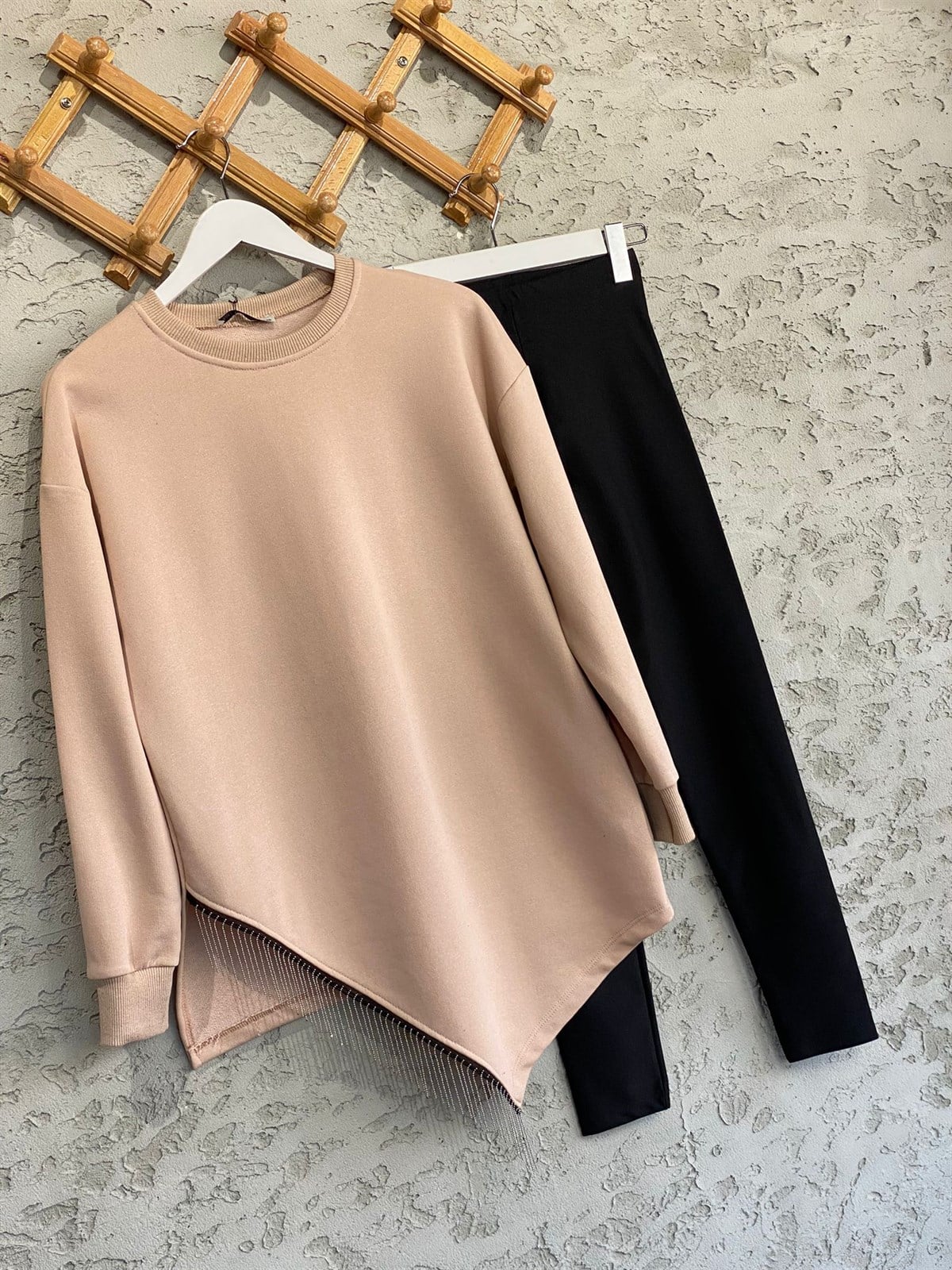 	Ucu Zincir Detaylı Tunik Sweat (Bej)