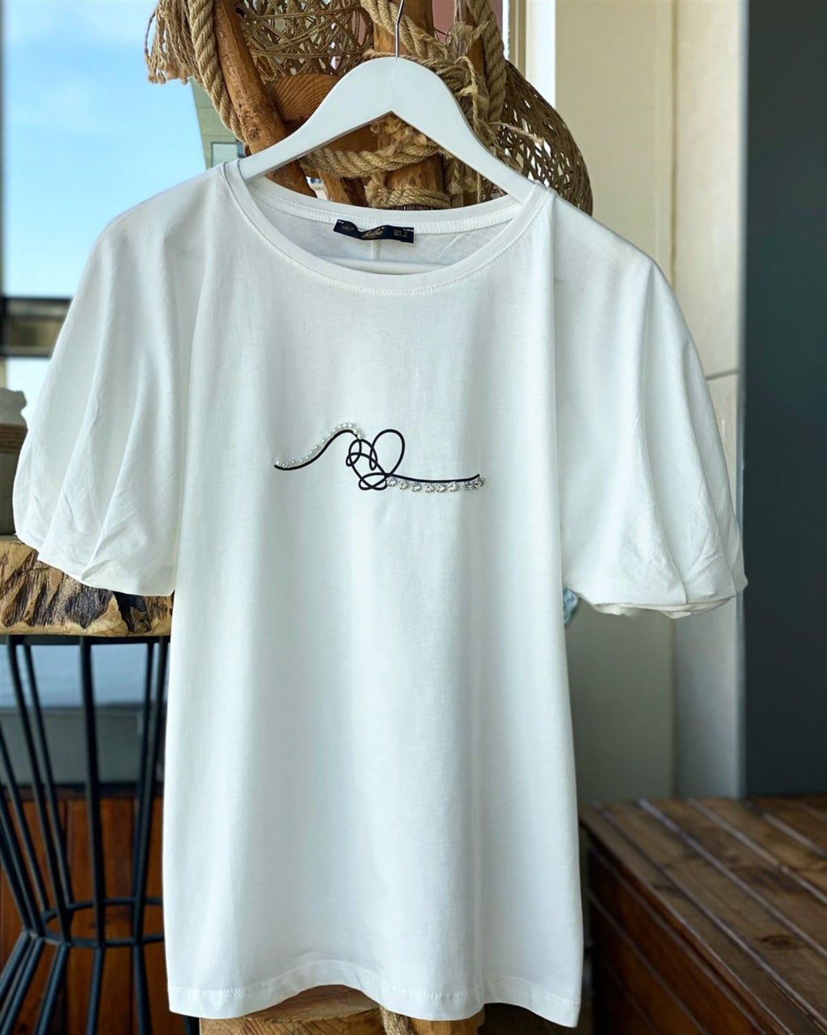 Balon Kol Taş Detaylı Tshirt