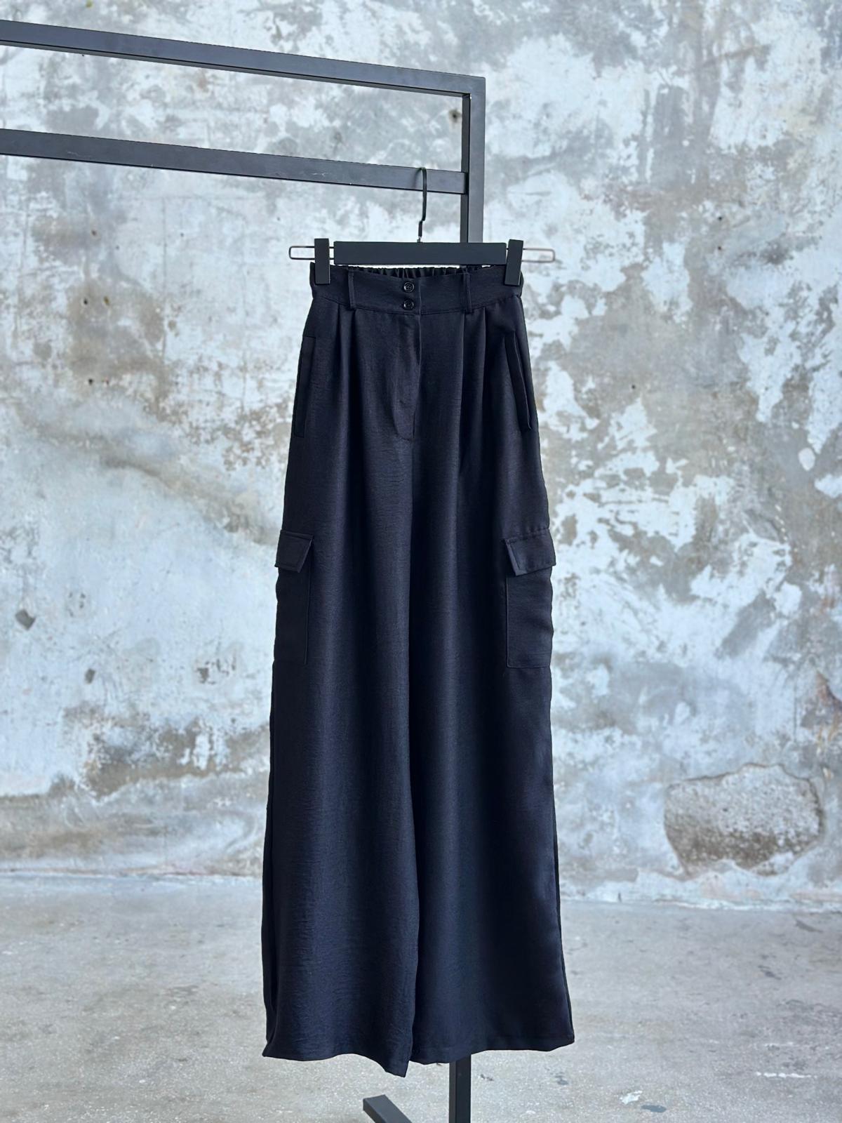 Belden Lastikli Kargo Cep Detaylı Pantolon (Siyah)