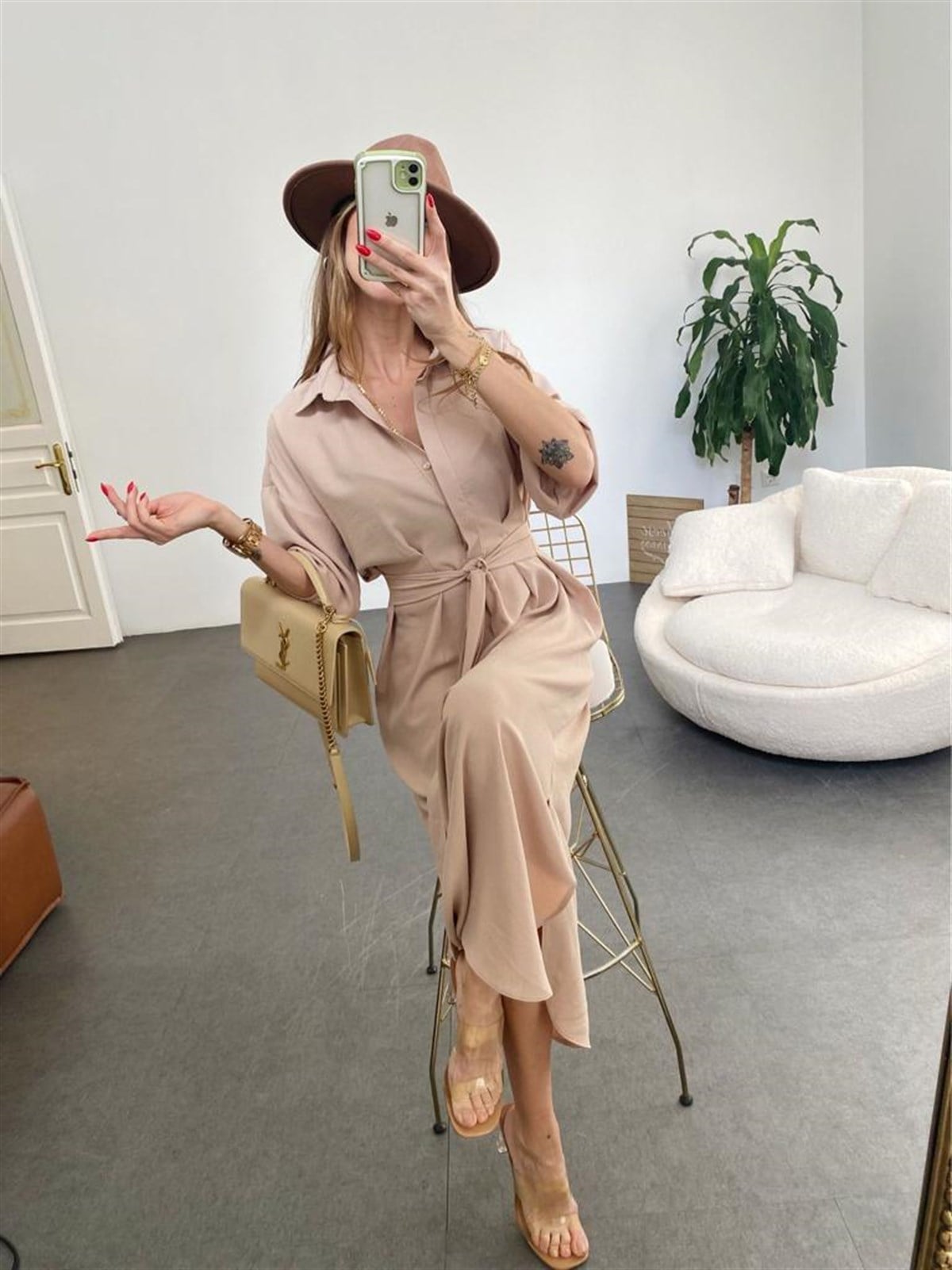 Beli Pili Detay Kuşaklı Melbourne Tasarım Elbise (Kum Beji)