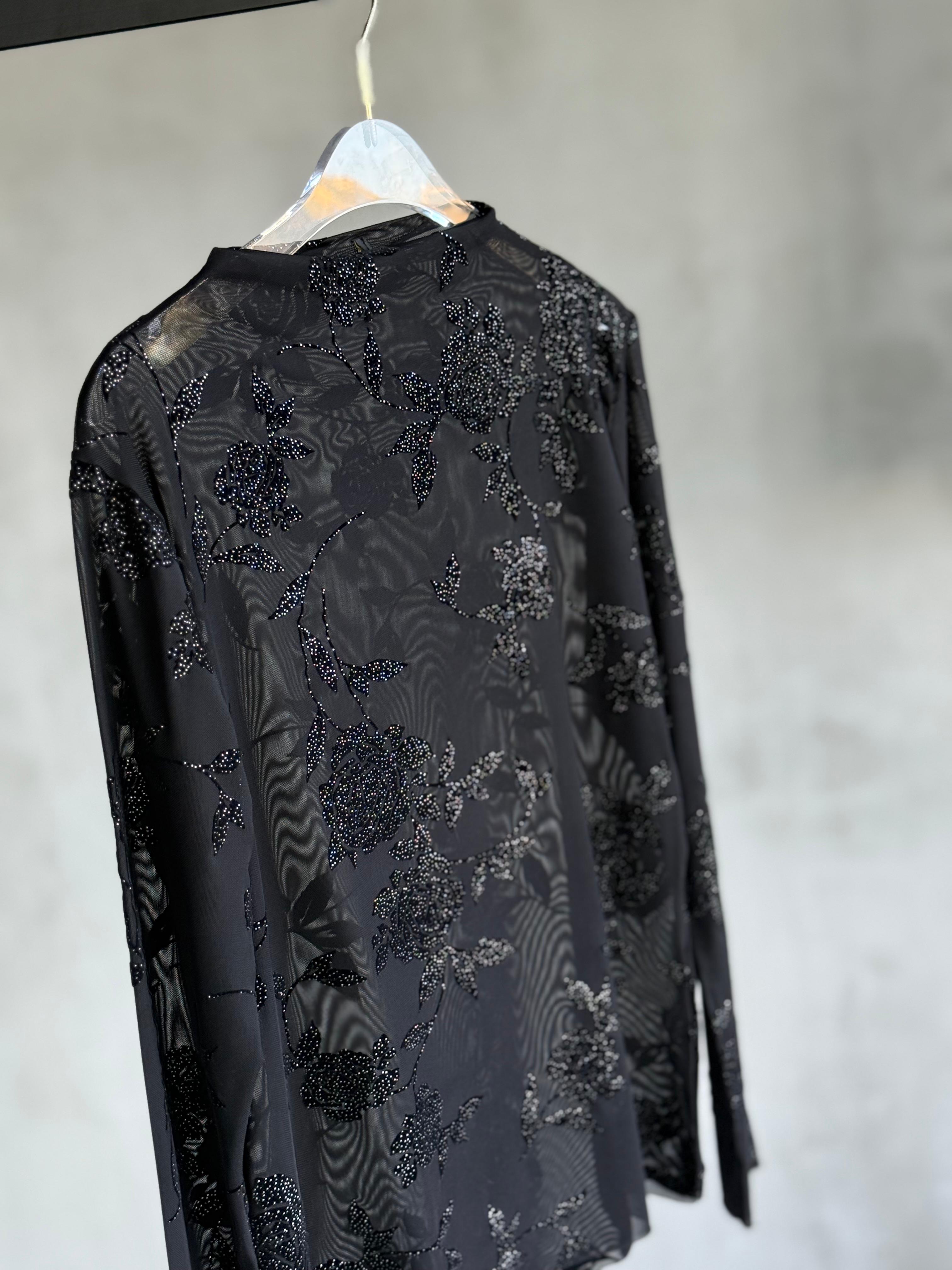 Çiçek İşlemeli Tül Bluz (Siyah)