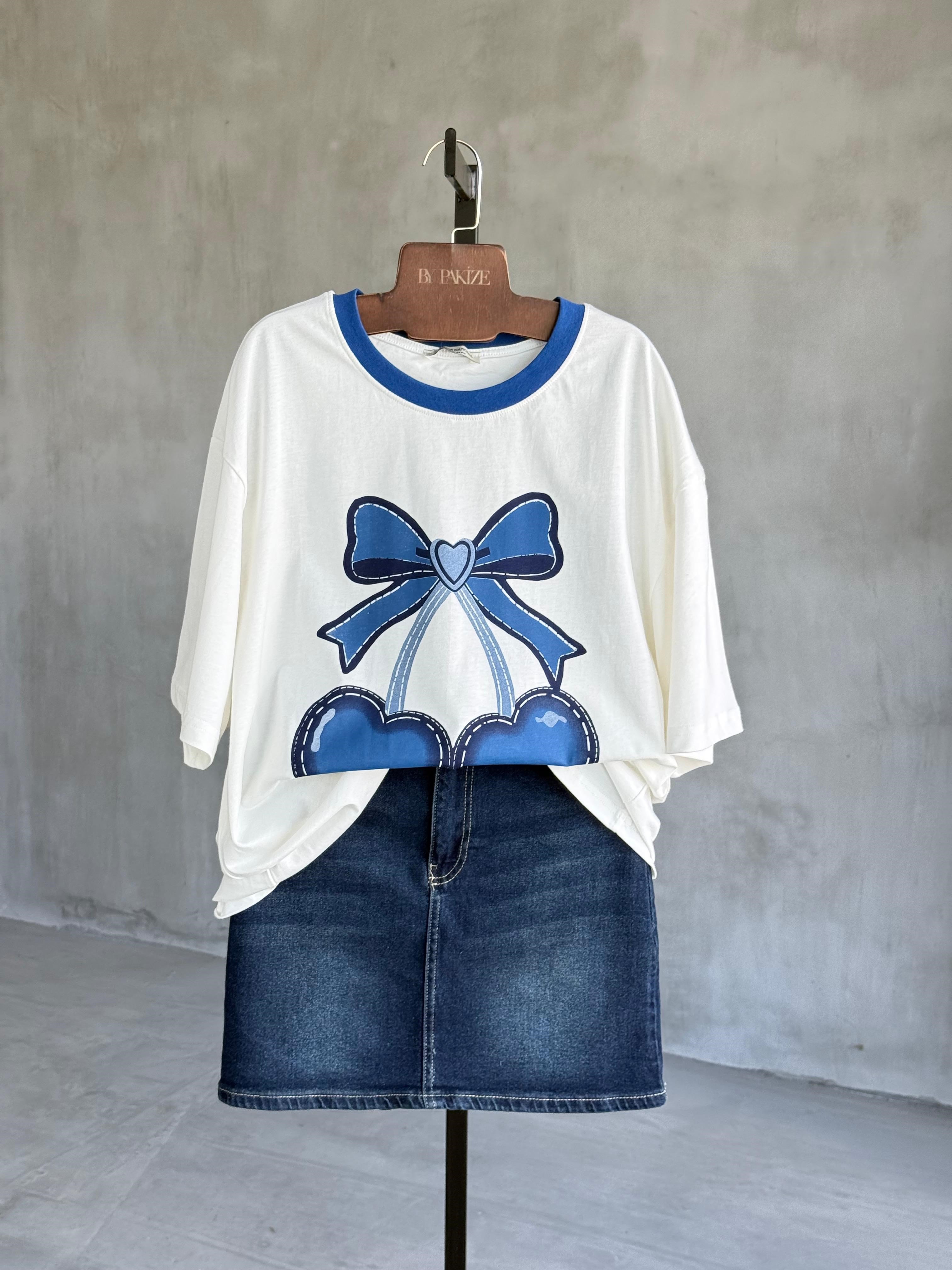 Denim Görünüm Kiraz Baskılı Oversize Tişört (Beyaz)