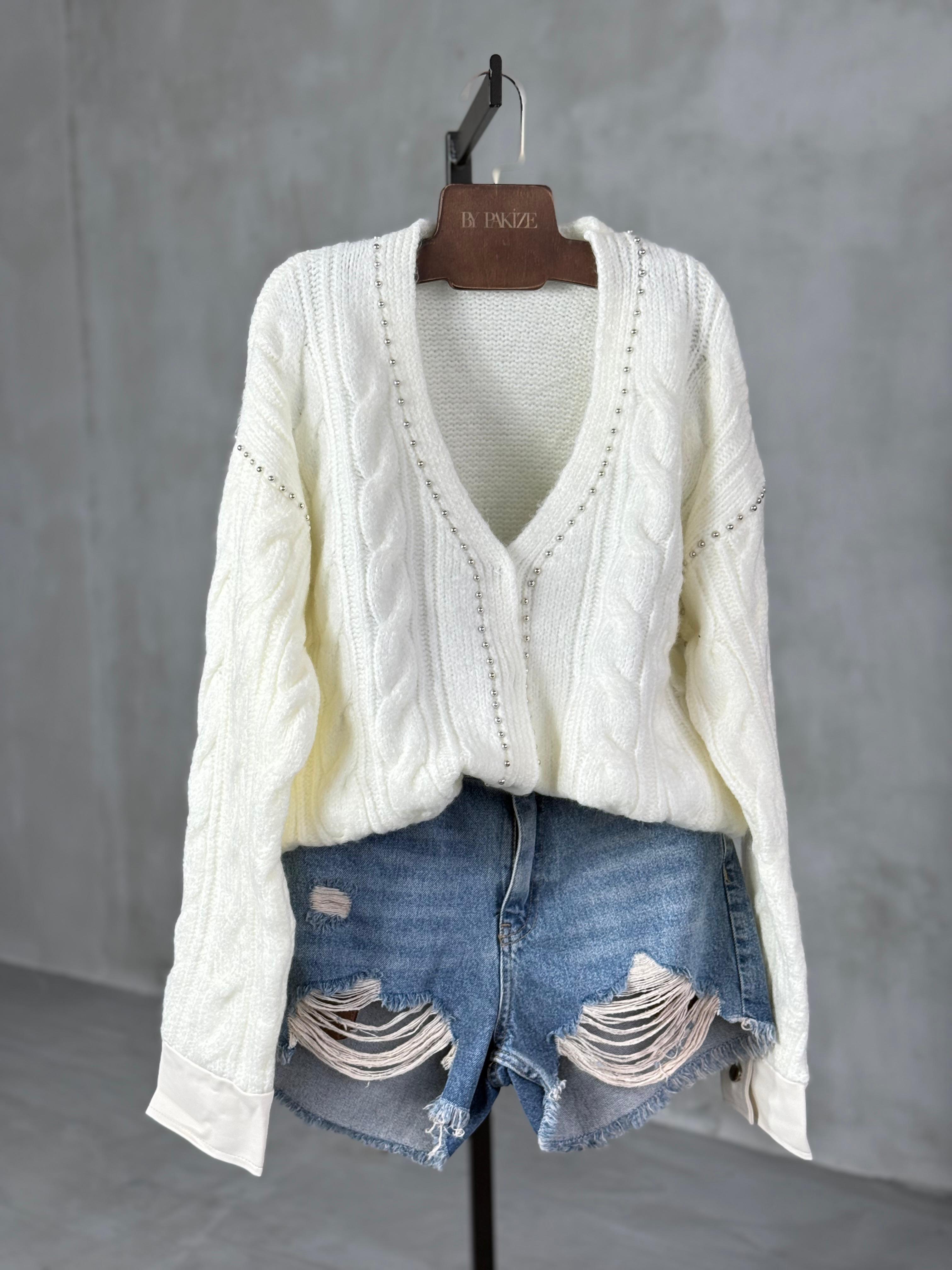 Deri Kol Detaylı Zımbalı Hırka (Ekru)