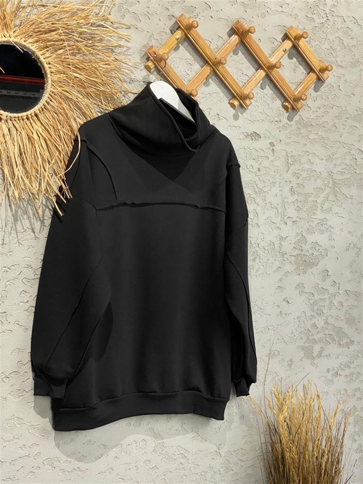 Dik Yaka Detaylı Oversize Sweat (Siyah)