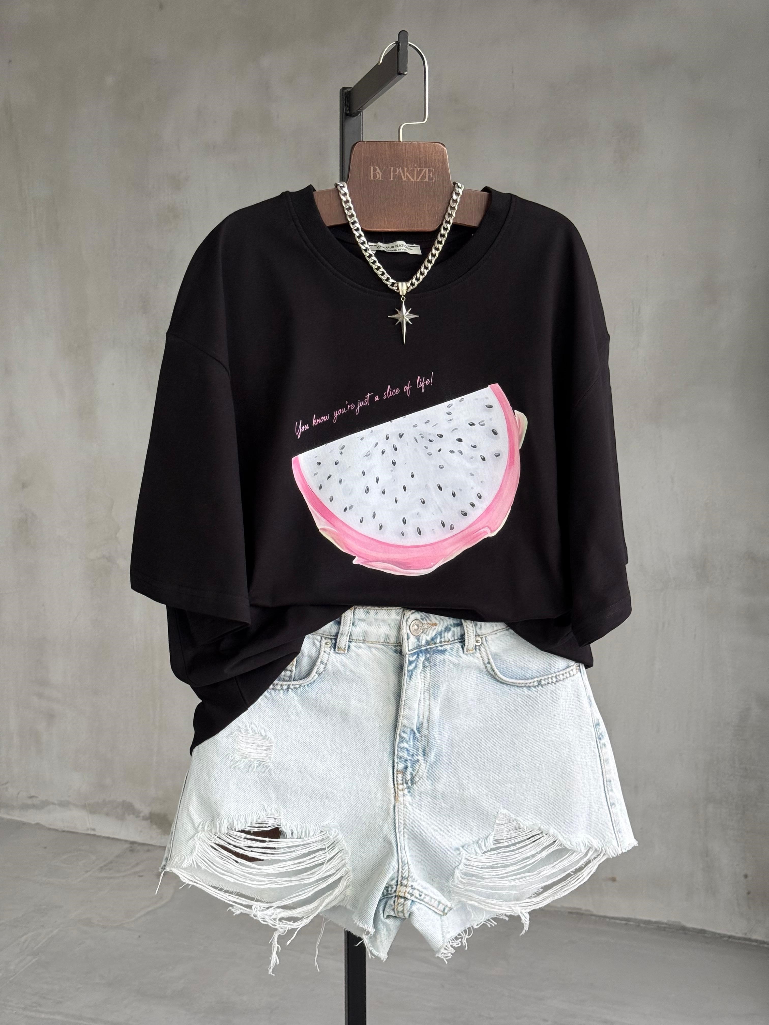 Ejder Meyve Baskılı Oversize Tişört (Siyah)