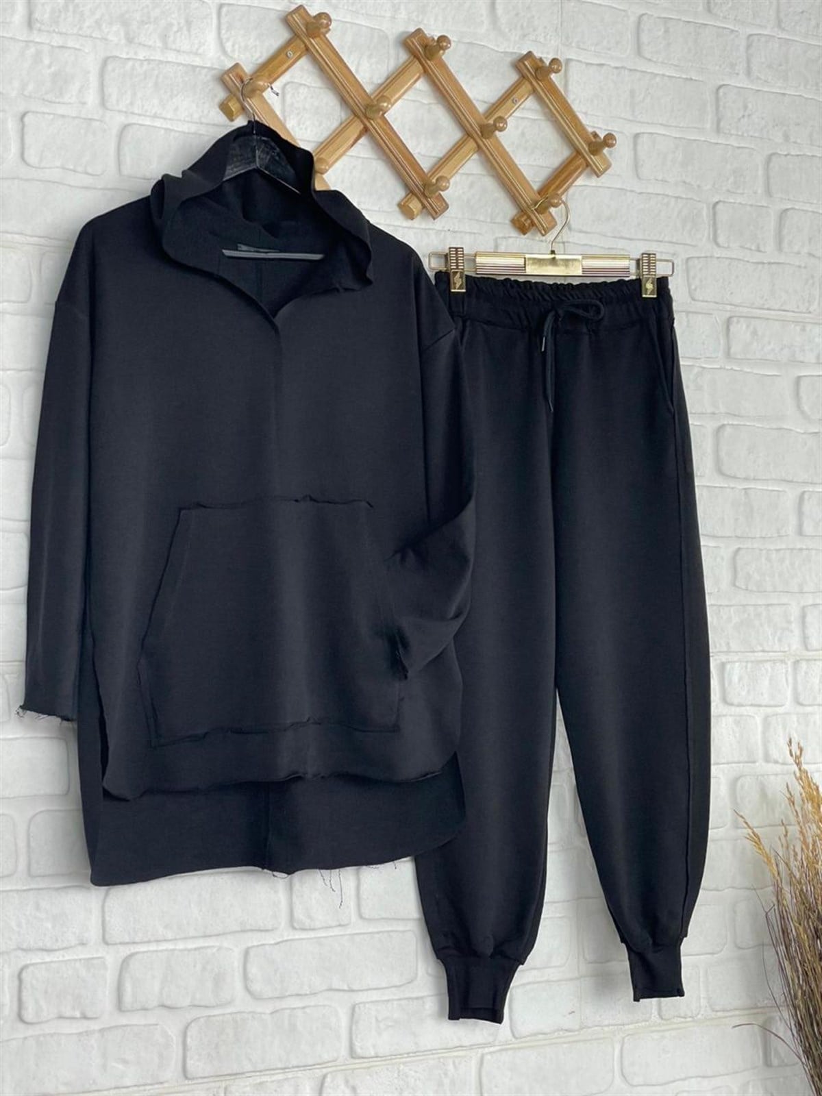 Kapşonlu Sweatshirt (SİYAH)