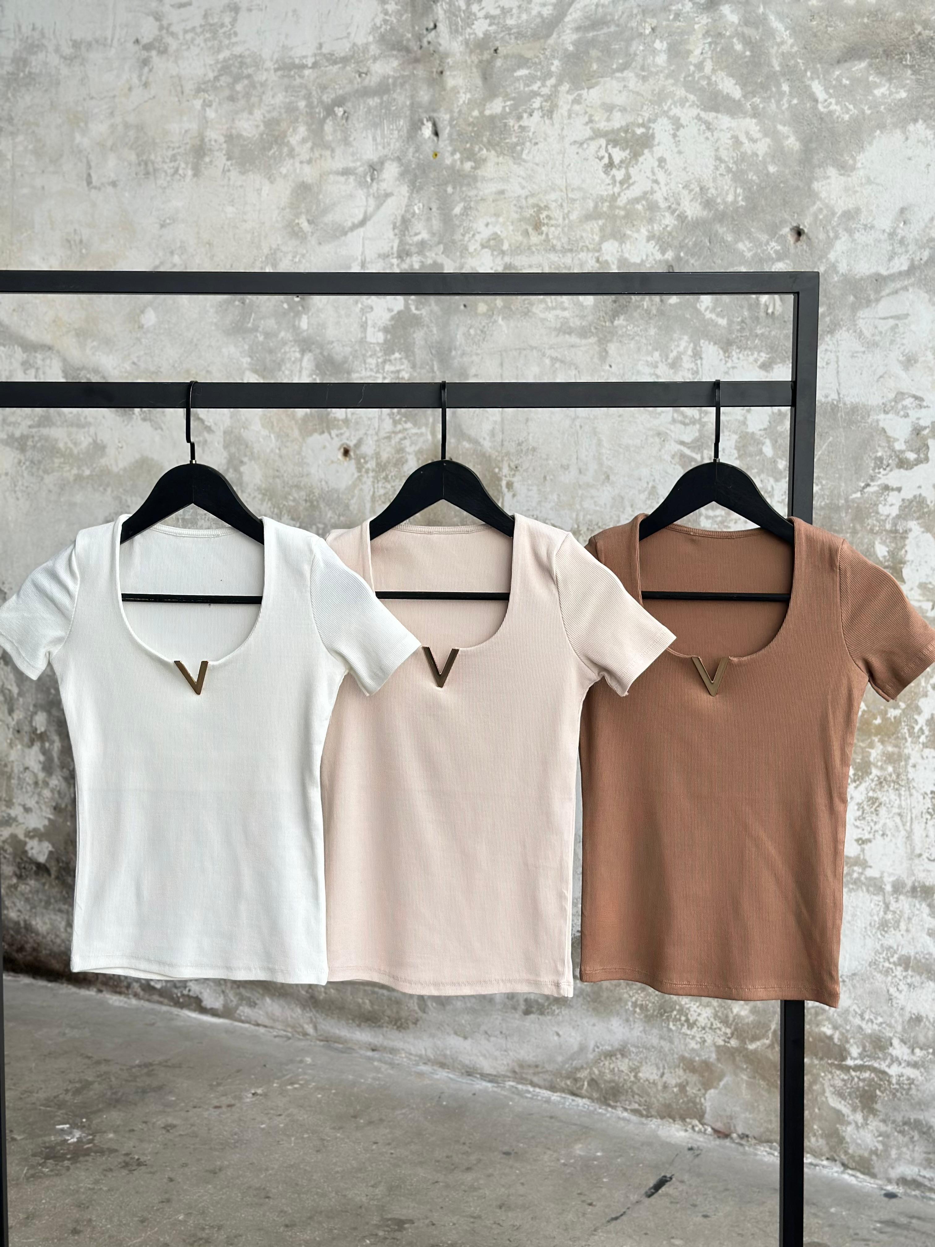 Kare Yaka Gold Detaylı Bluz (Beyaz/Taş/Kahve)