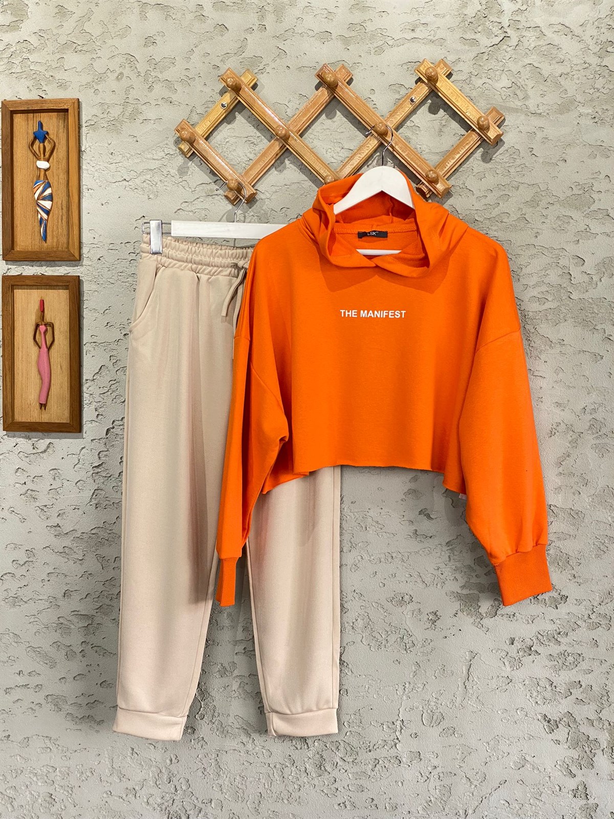 MANİFEST CROP KESİM HOODİE (ORANJ) - BY Pakize