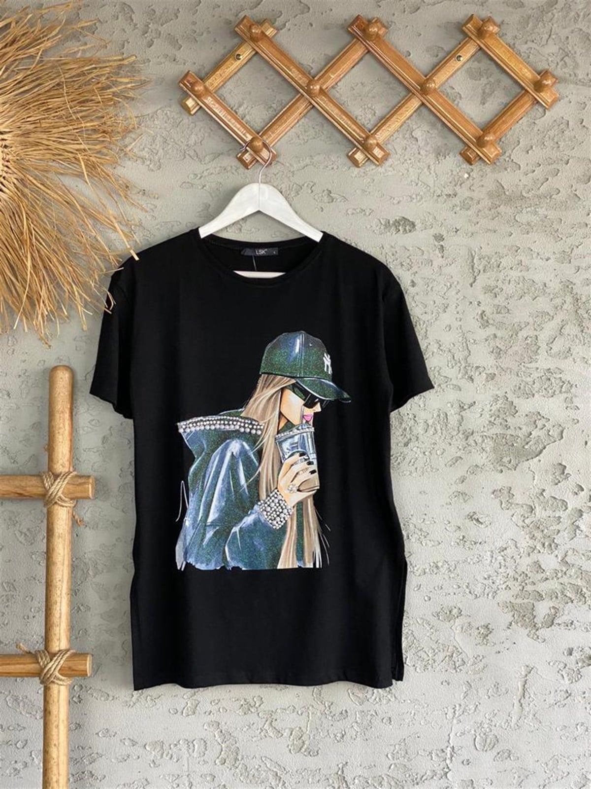 Mavi Kız Baskılı Taşlı Tshirt (Siyah)