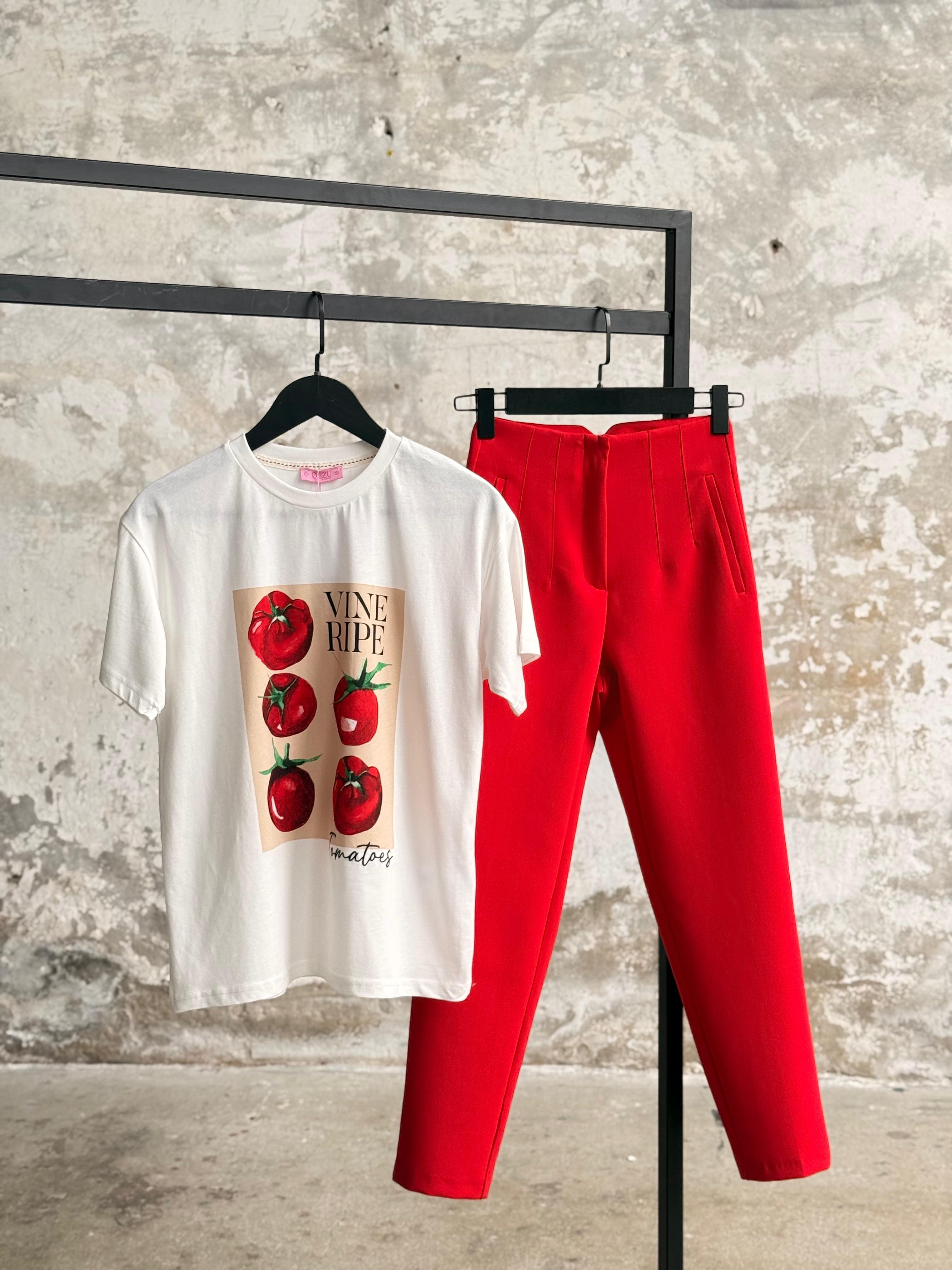 Mevsim Tazelikleri Tasarım Oversize Tişört (Beyaz)