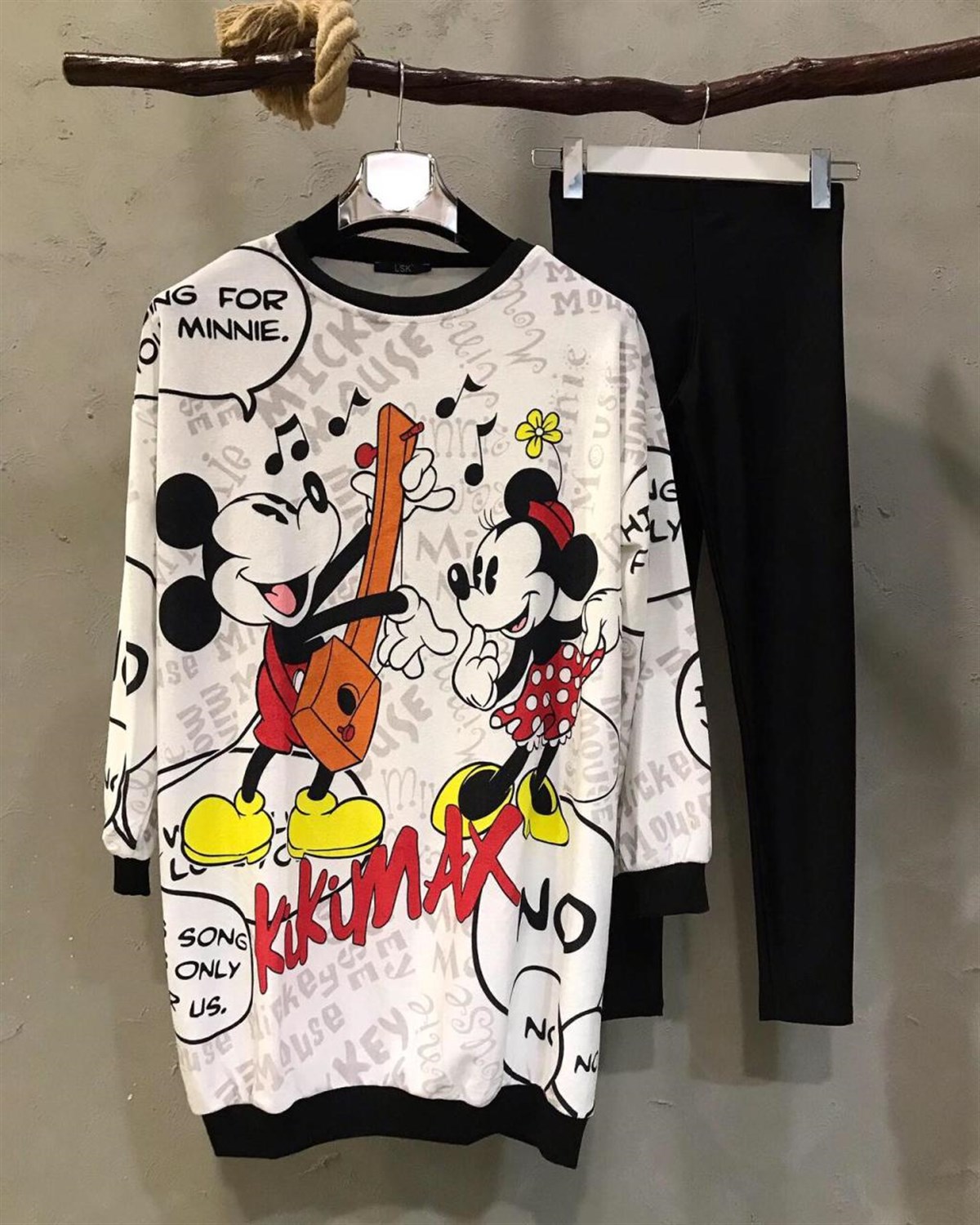Mickey ve Minnie Sweat