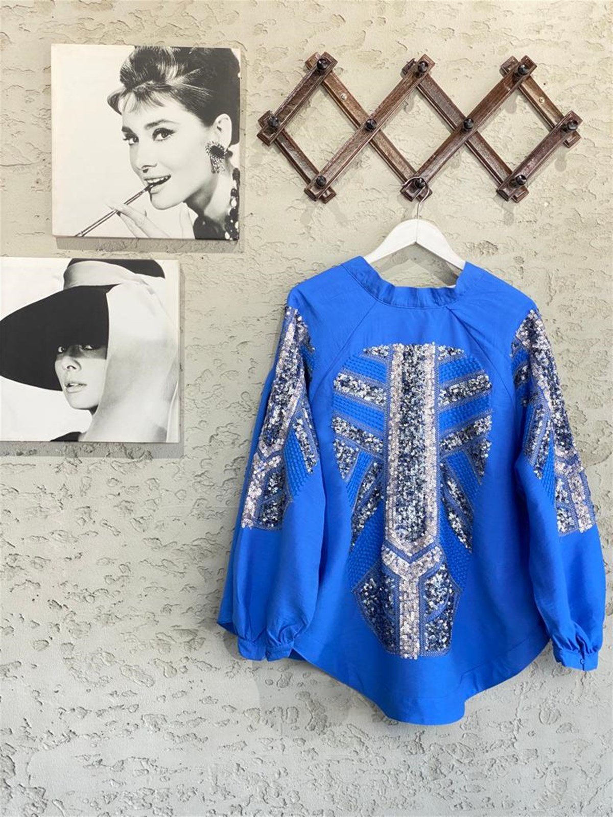 Pul Payet İşlemeli Mavi Keten Kimono