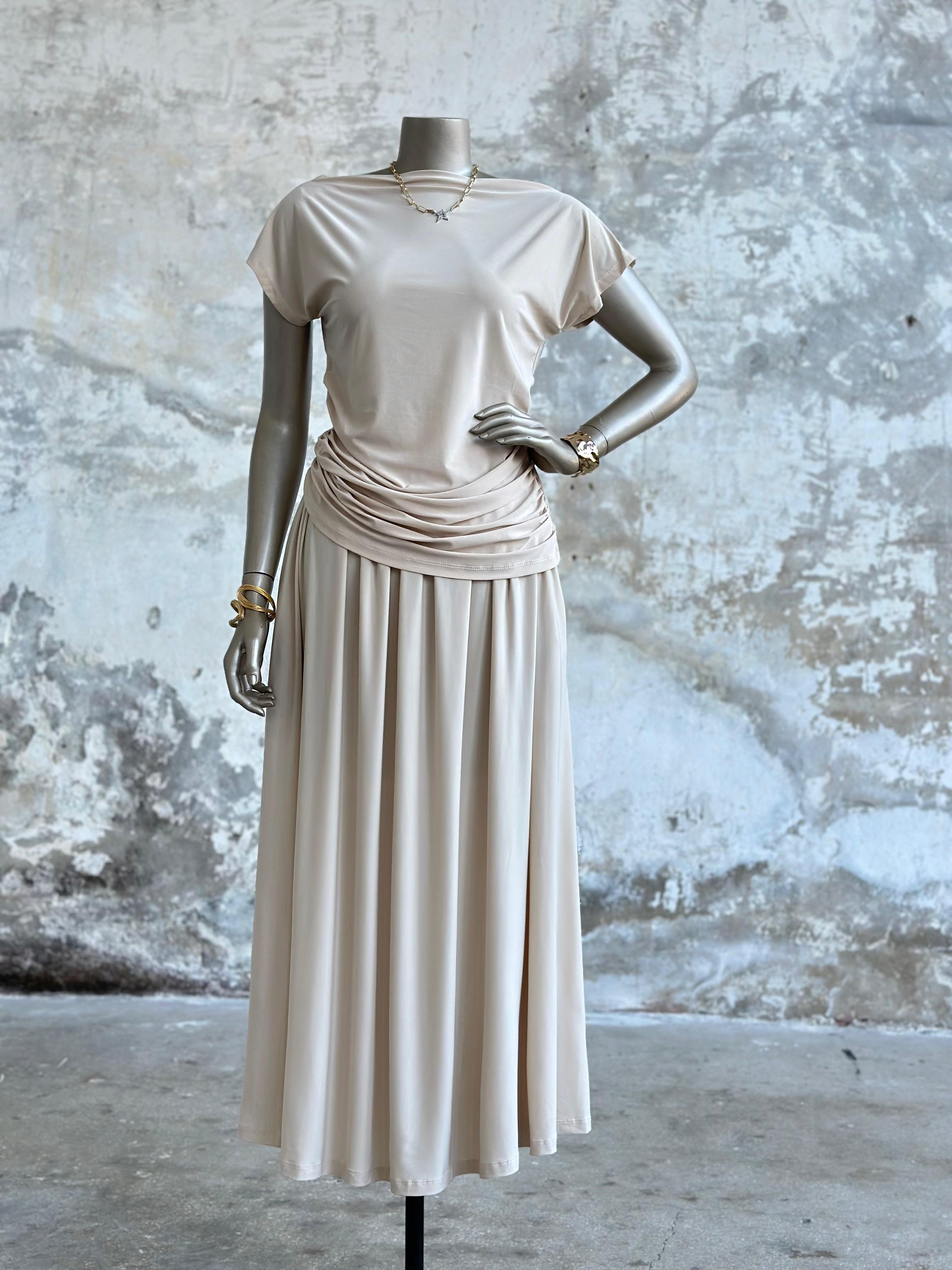Süprem Kumaş Drape Detaylı Takım (Bej)