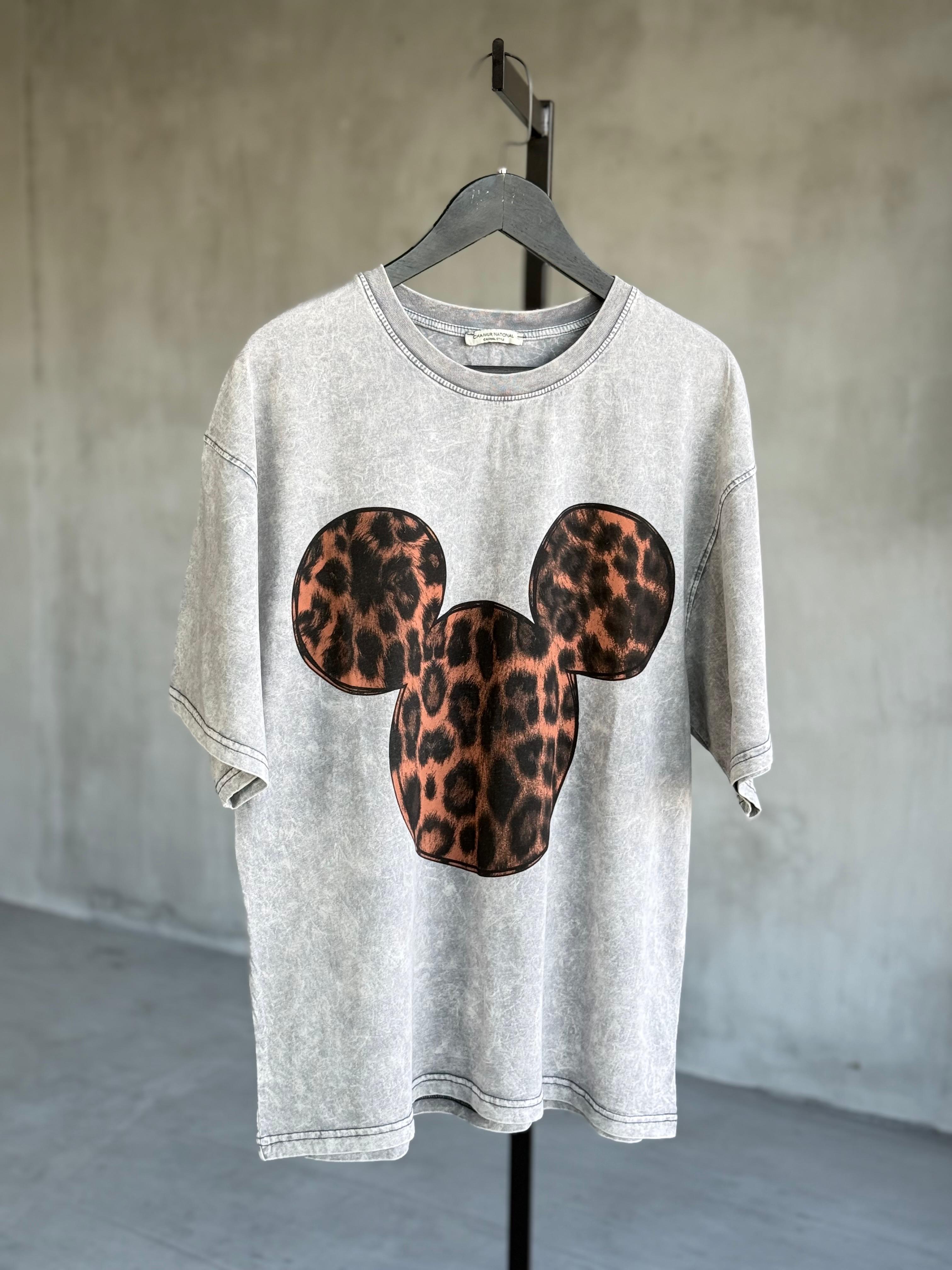 Taş Yıkamalı Mickey Leopar Baskılı Oversize Dokuma Tişört (Gri)