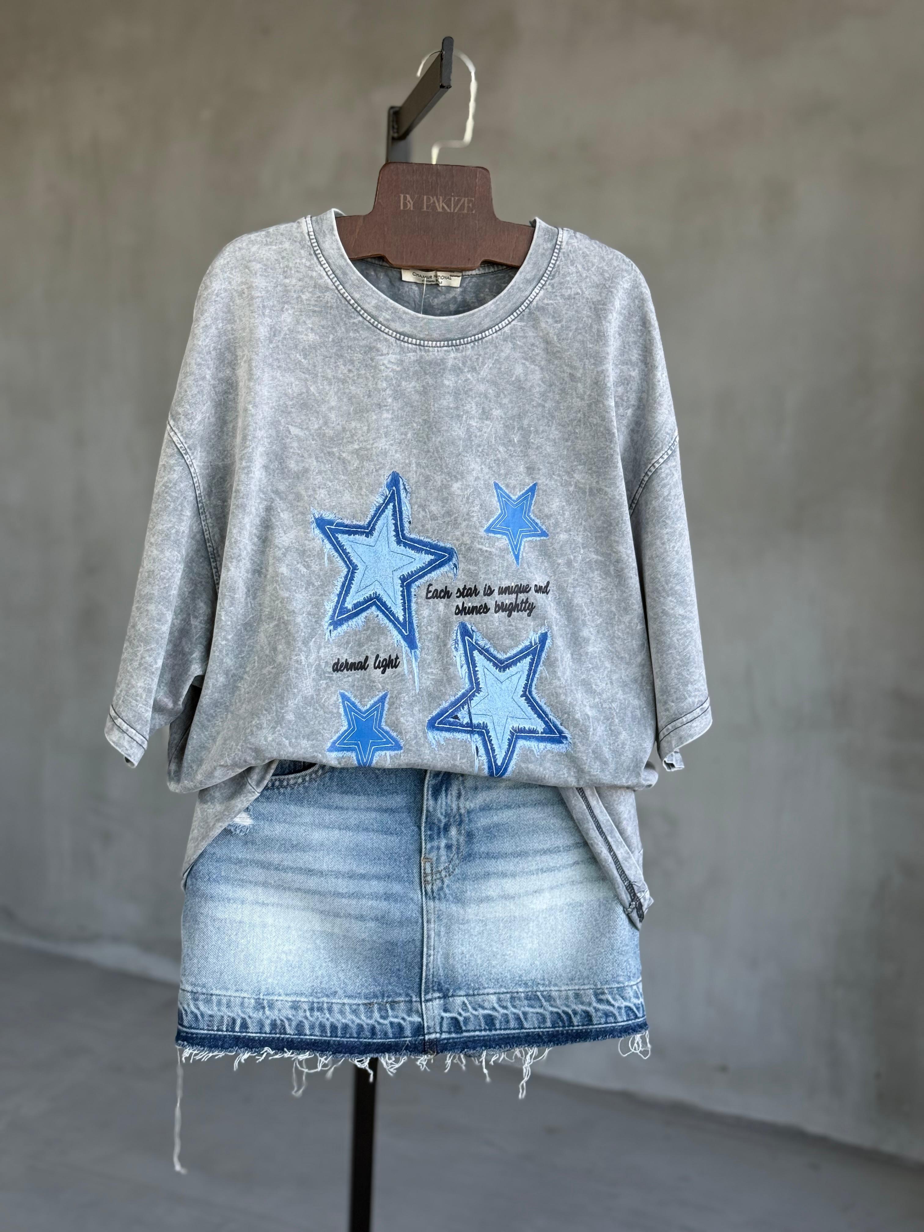 Taş Yıkamalı Yıldız Baskılı Oversize Tişört (Gri)