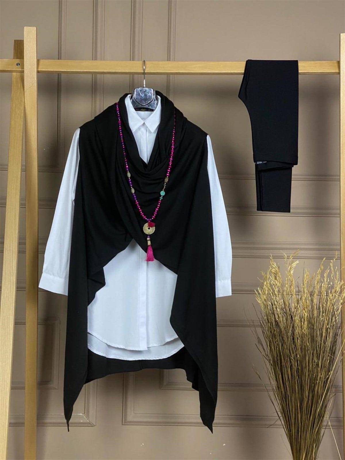Tasarım Model Asimetrik Kesim Yelek (Siyah)