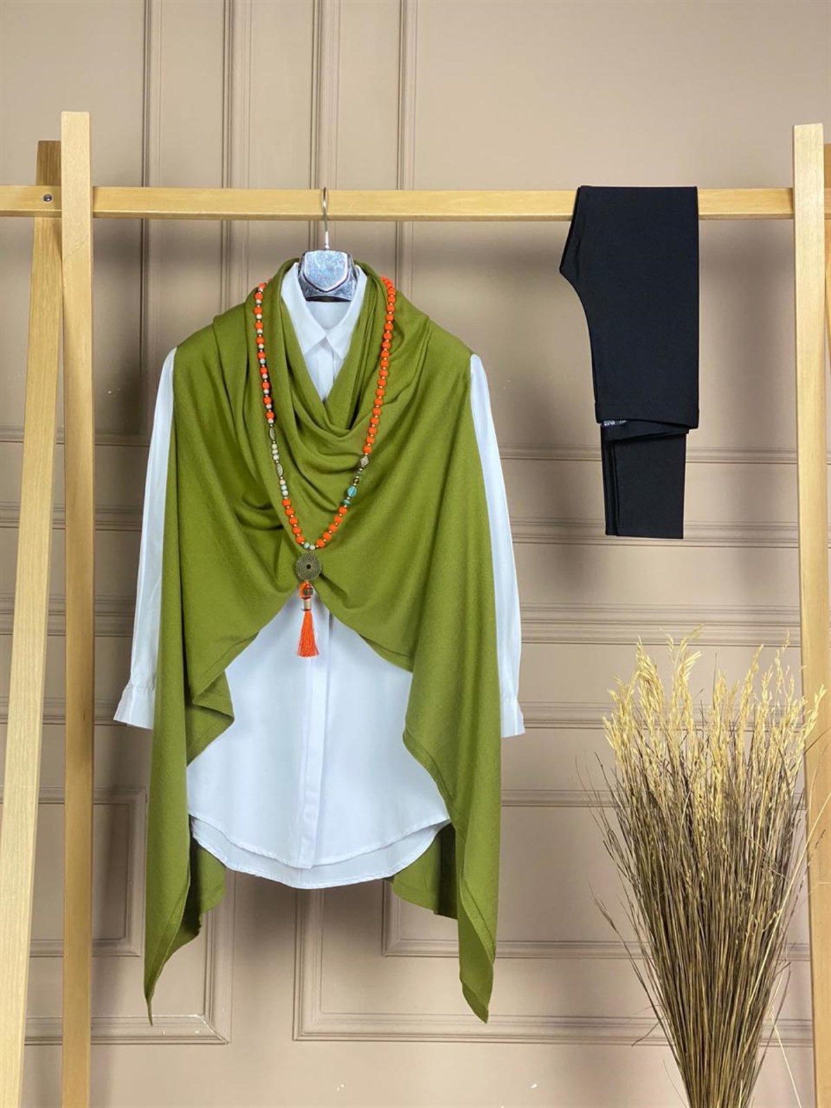 Tasarım Model Asimetrik Kesim Yelek (Yağ Yeşili)
