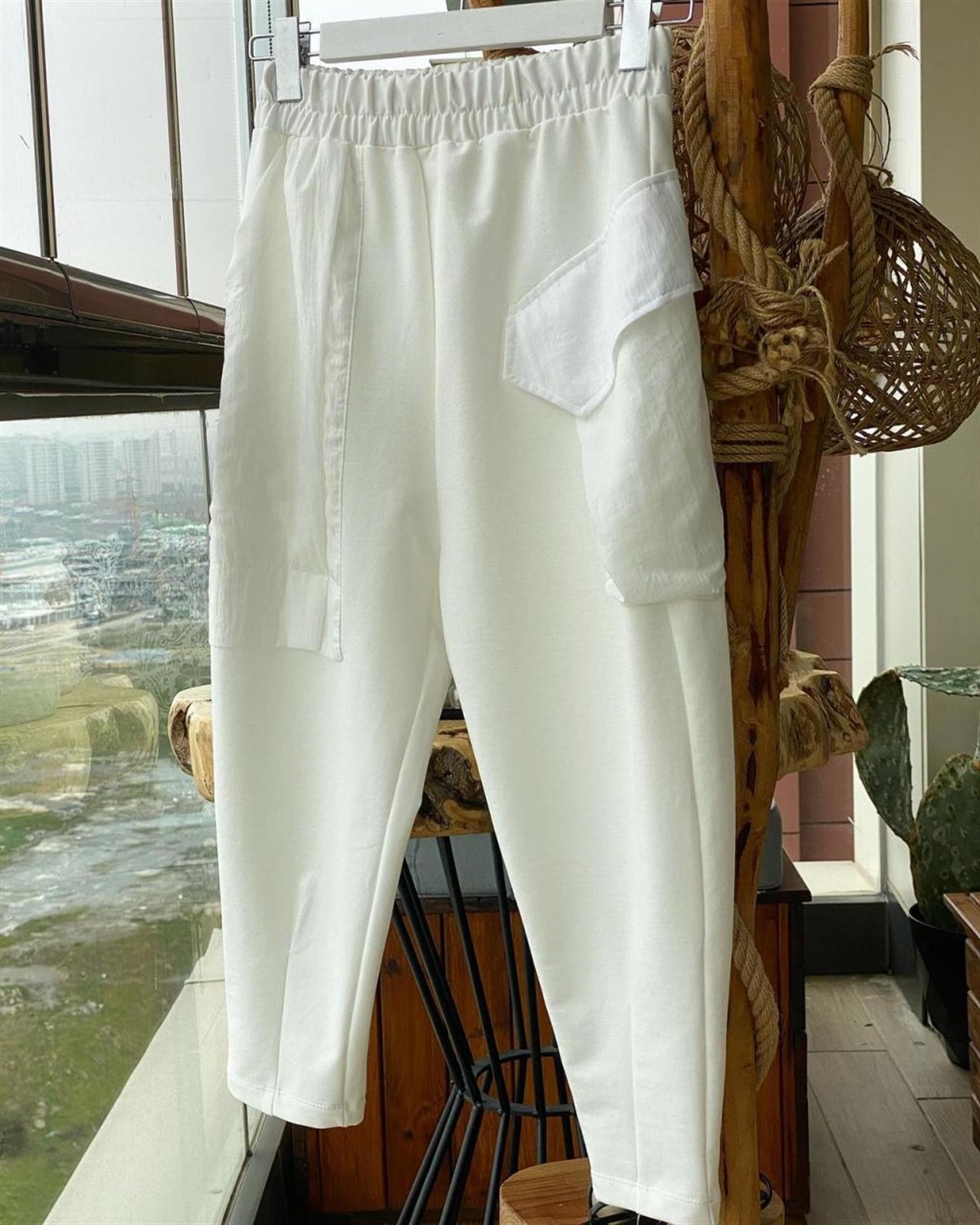 Tasarım Model Cep Detaylı Yarı Şalvar Pantolon (Ekru)
