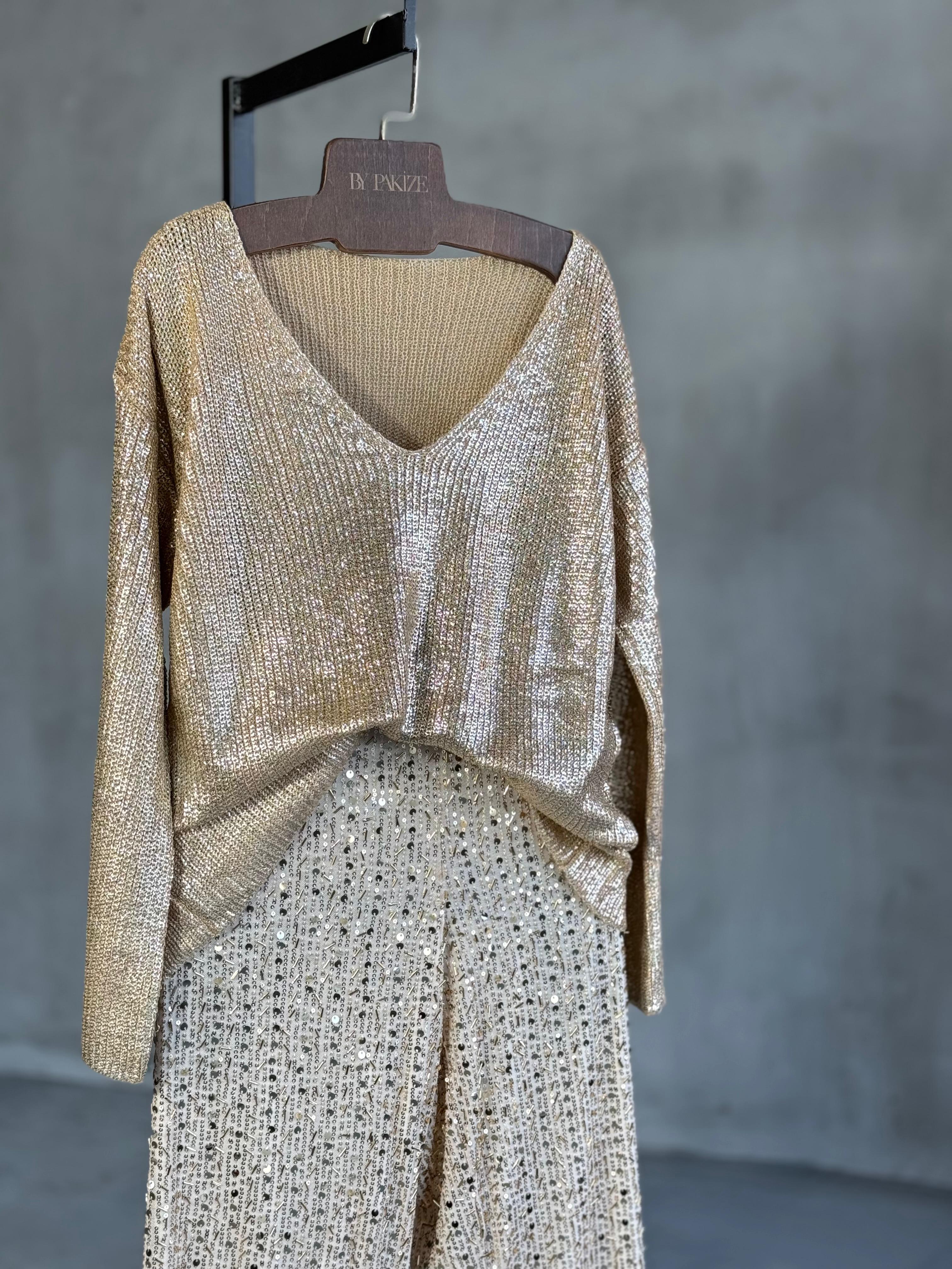 Varak Kaplama V Yaka Kazak (Gold)