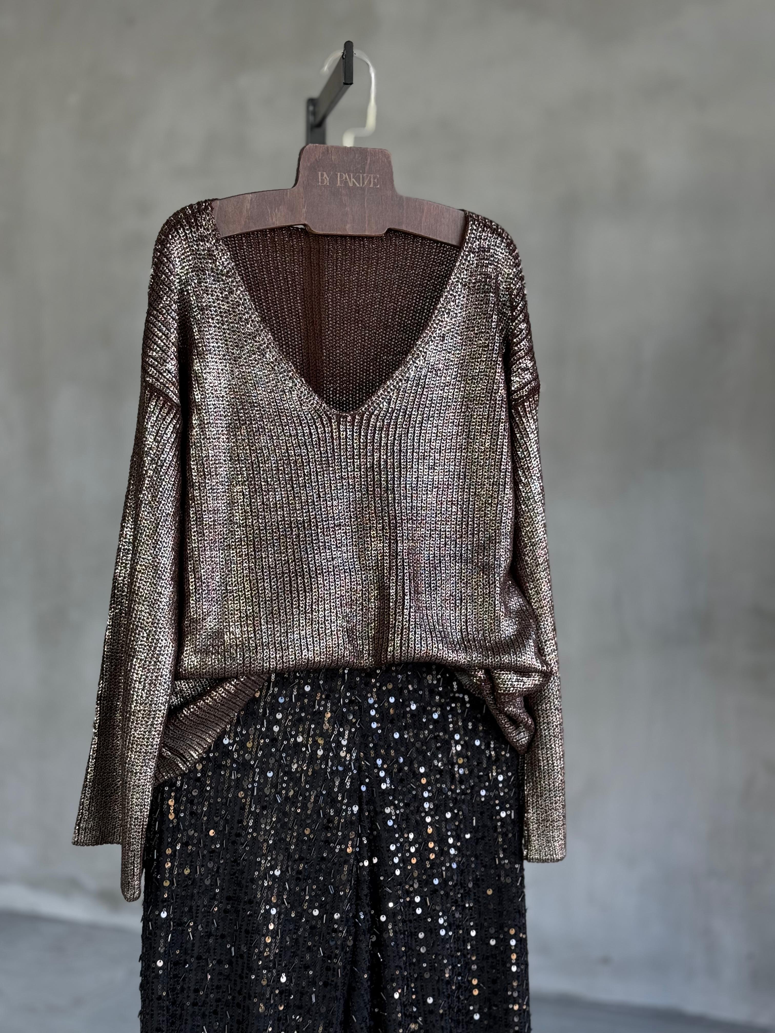 Varak Kaplama V Yaka Kazak (Kahve)