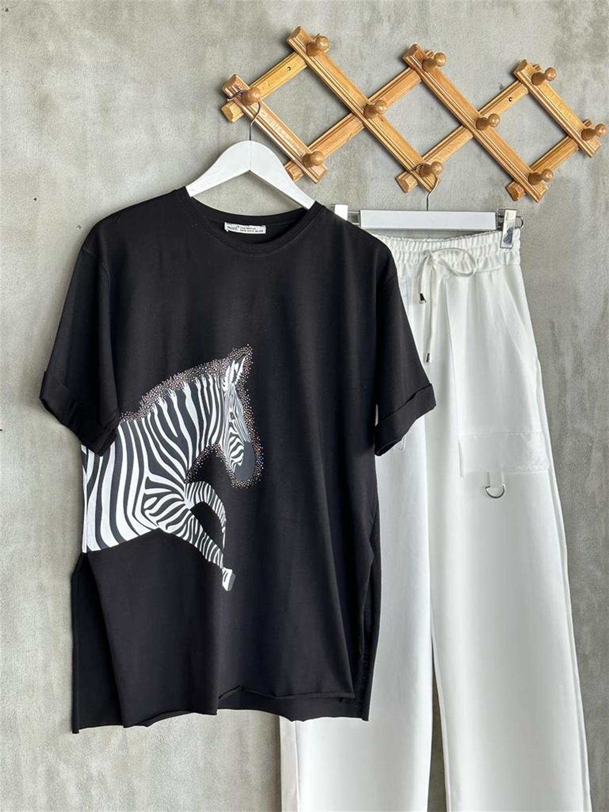 Zebra Desen Taş İşlemeli Yanı Yırtmaçlı Tunik Tişört (Siyah)