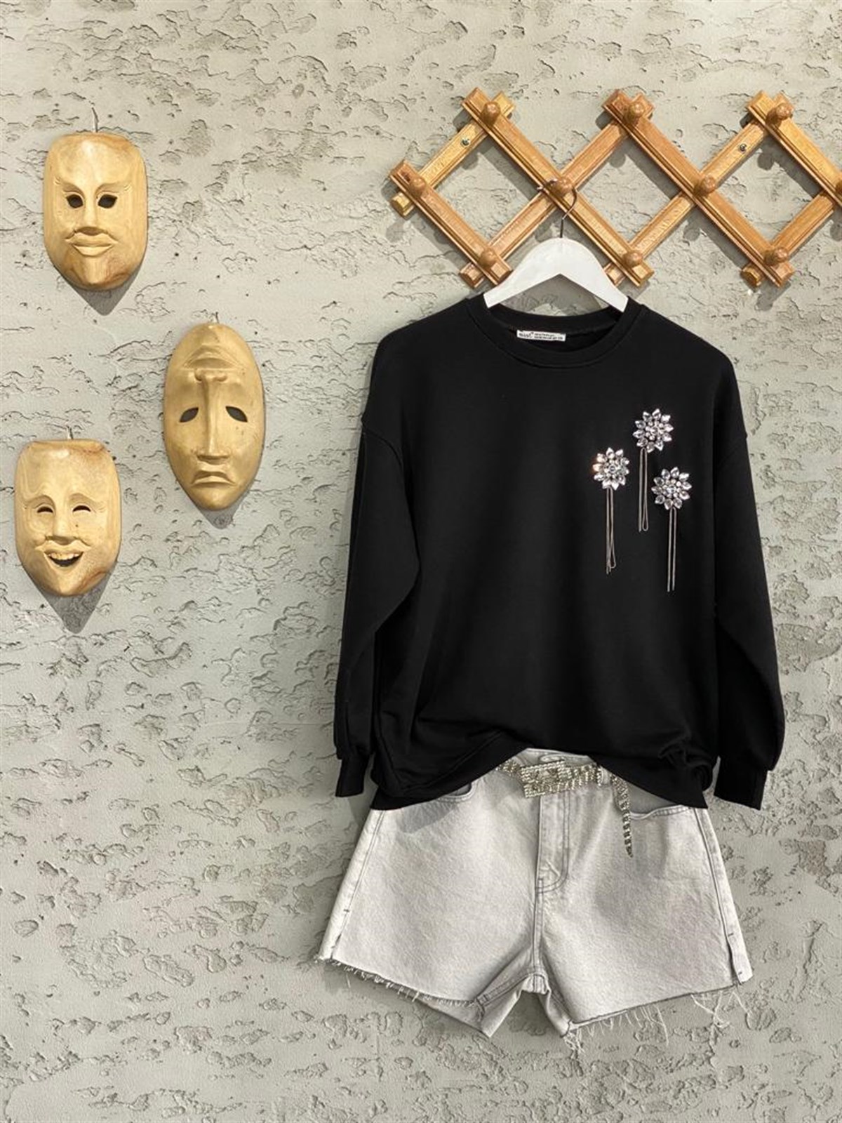 Zincir Salkımlı Kristal Taşlı Sweat (Siyah)