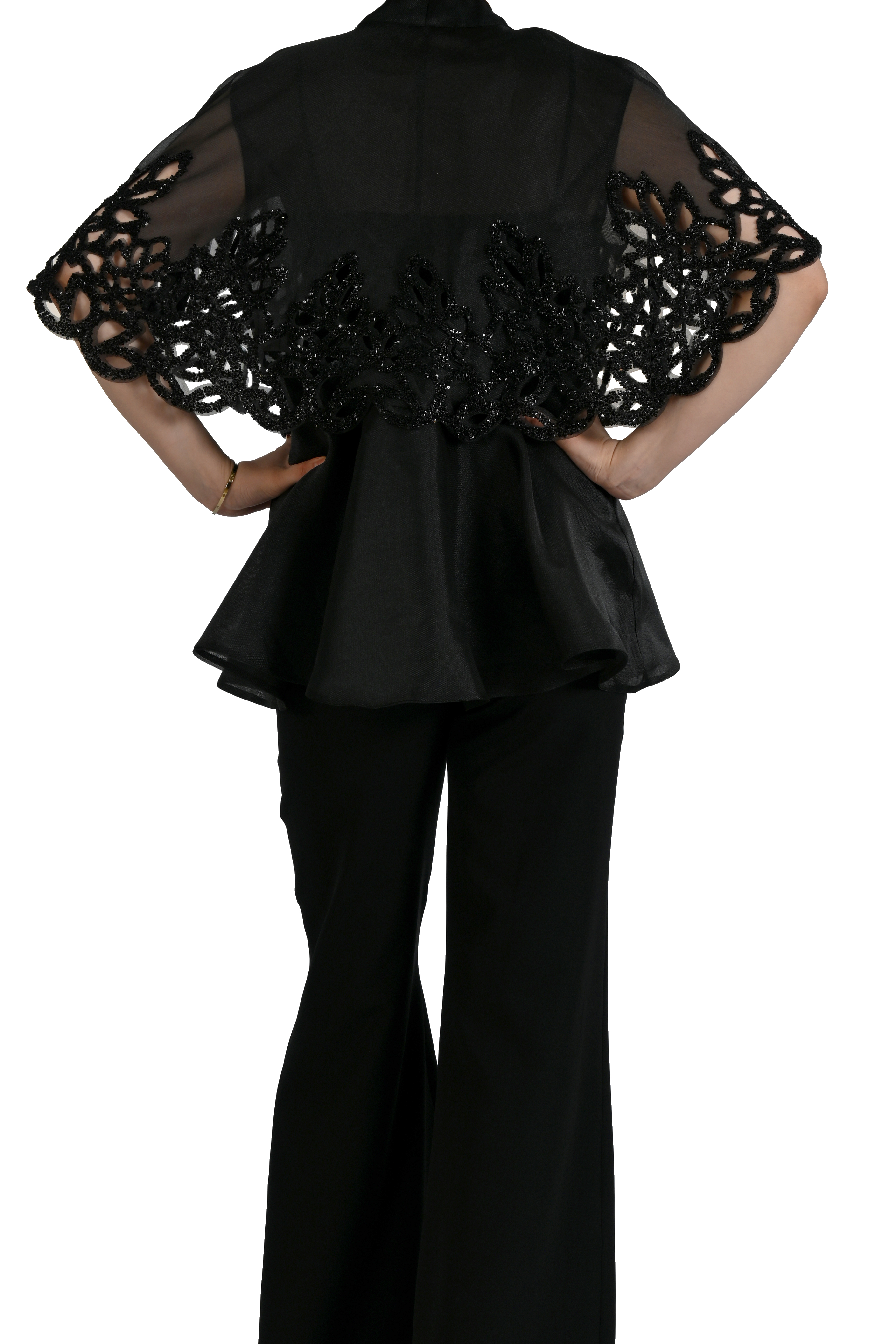 DANTEL KOLLU SİYAH PEPLUM CEKET