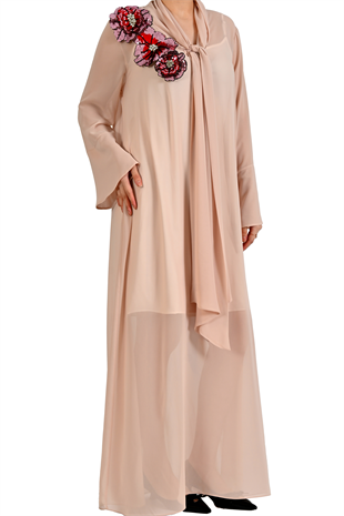NUT ÜÇ BOYUTLU ÇİÇEK APLİKELİ ŞİFON KAFTAN