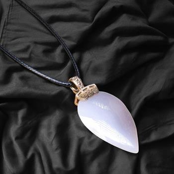 Beyaz Badem Kesim Akik Taşı Kolye 