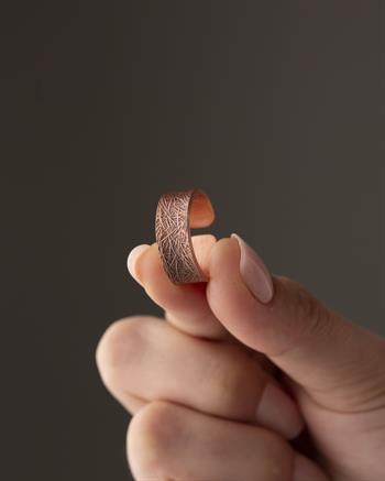 Doku Desenli Bakır Yüzük (8 mm)