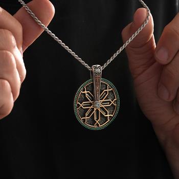 Gölgede Güven (kolye ucu)