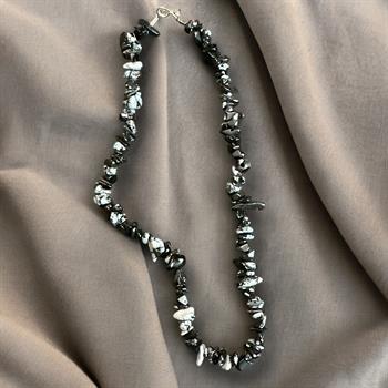 Kırık Seri: Obsidyen Taşı Kolye