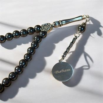 Küre Kesim Hematit Taşı Tesbih (İyi ki Varsın, Babam) Yazılı