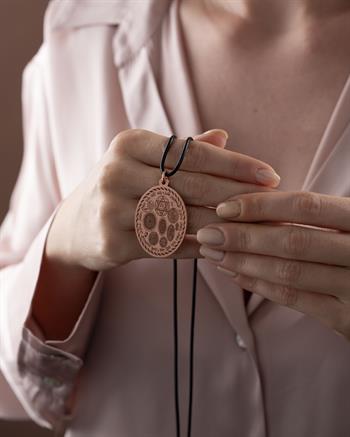 Özel Dualı Oval Bakır Kolye