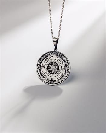 Süleyman Mührü İşlemeli 925 Ayar Gümüş Kolye (32 mm)