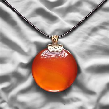 Yazısız Kırmızı Bombeli Akik Taşı Kolye