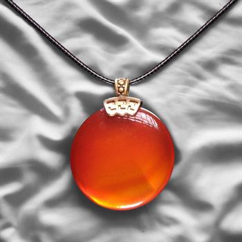Yazısız Kırmızı Bombeli Akik Taşı Kolye