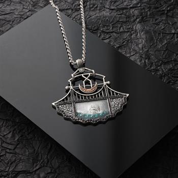 Zaferle Başar (kolye ucu)