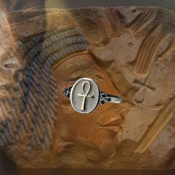 Nefertiti