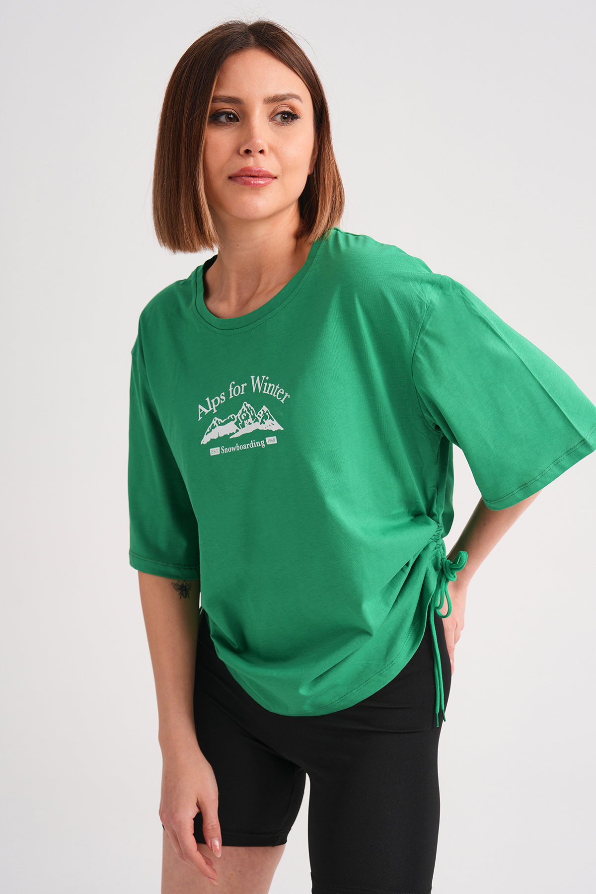 Benetton Kadın %100 Pamuk Alps For Winter Baskılı Yanı Büzgülü T-Shirt