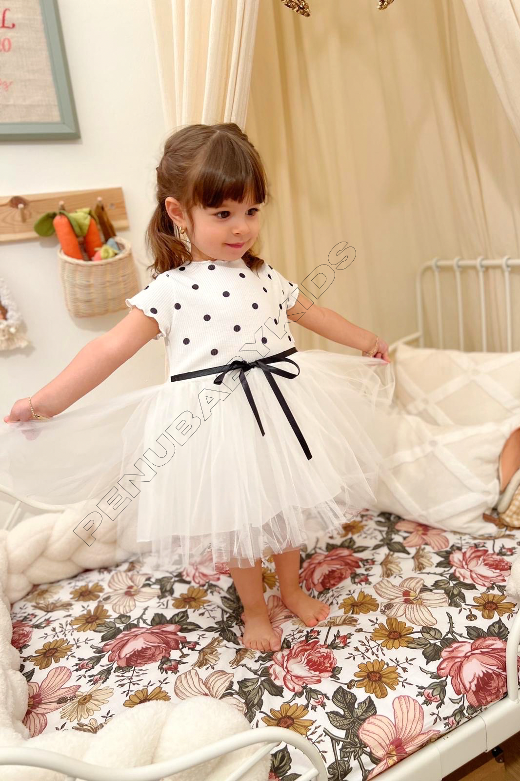 Beyaz Puantiyeli Tütülü Kısa Kol Kız Bebek Elbise - Emily