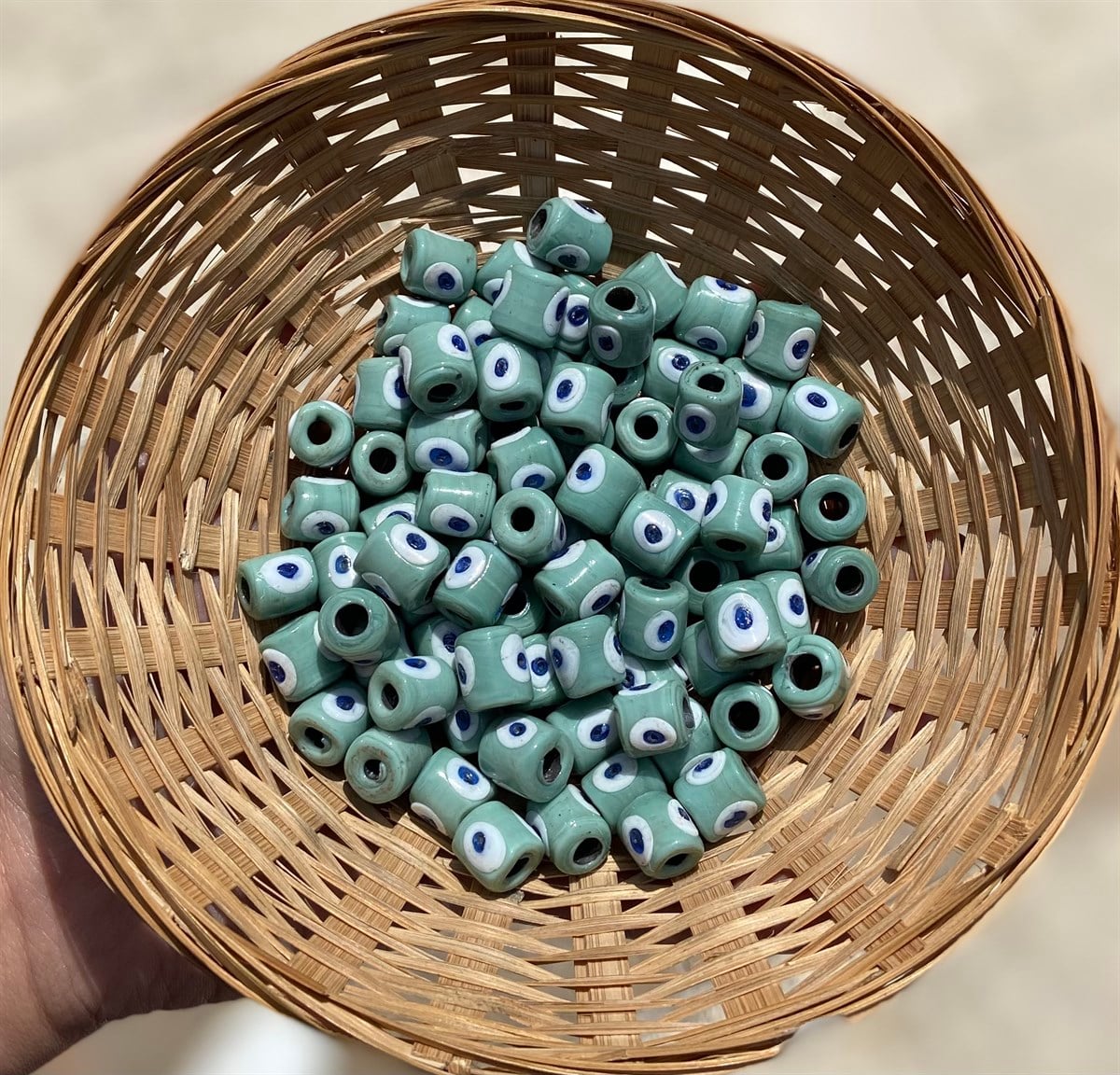 Açık Yeşil Gözlü Silindir Boncuk