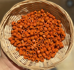 Turuncu Orta Boy Kare