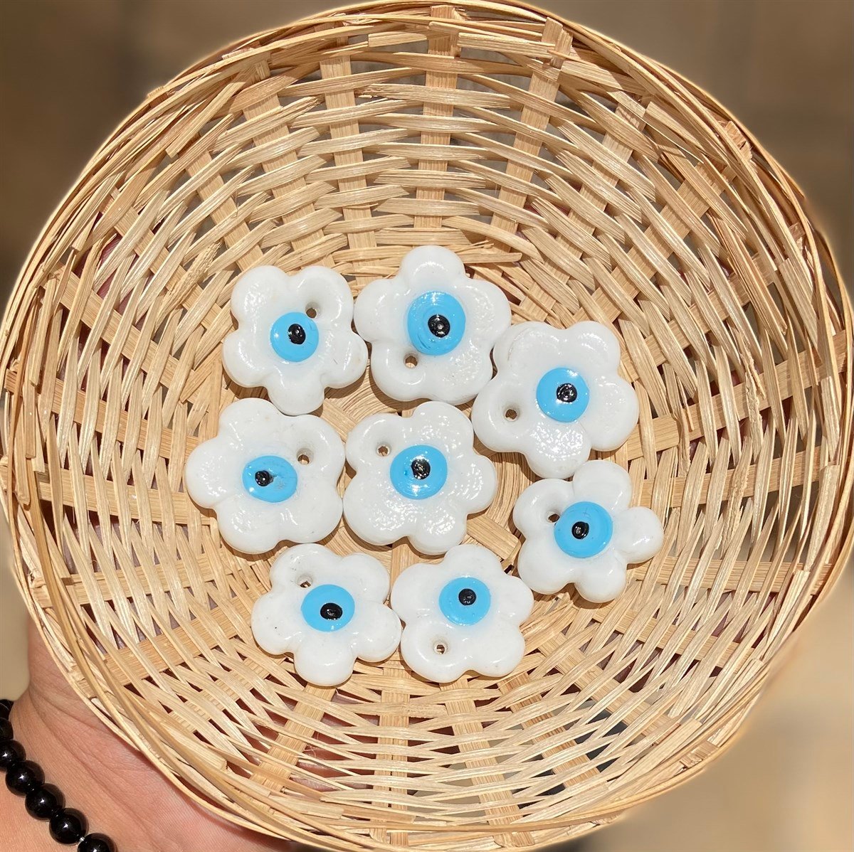 El Yapımı Beyaz Çiçek Cam Boncuk