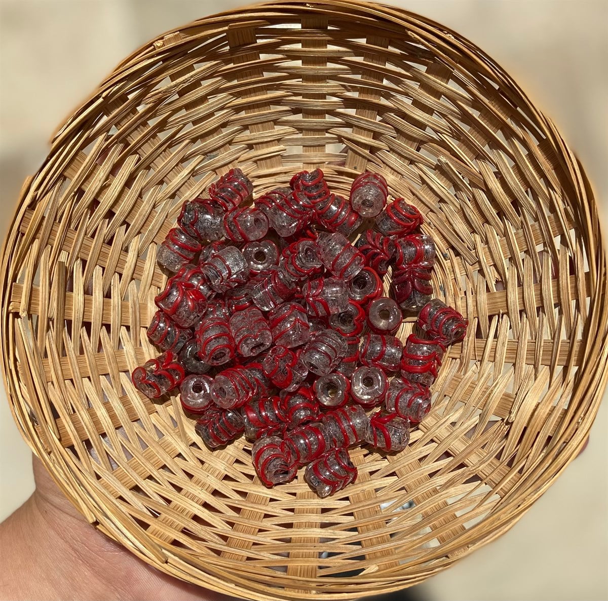 Kırmızı Çizgili Silindir Boncuk