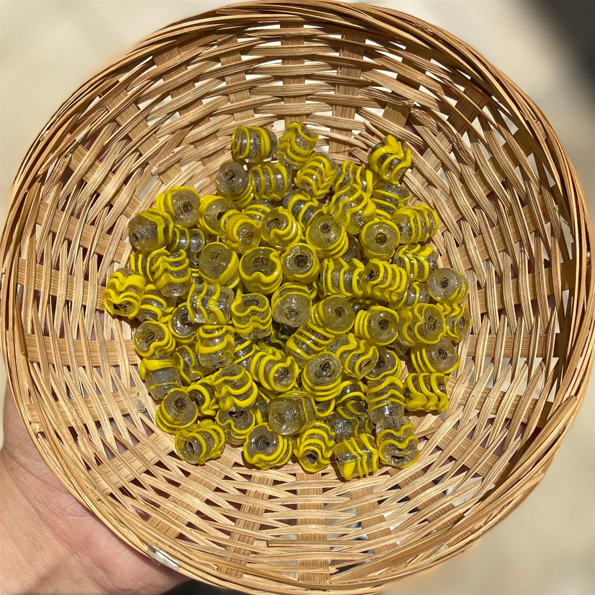 Sarı Çizgili Silindir Boncuk